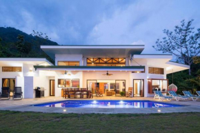 Villa Cascadas